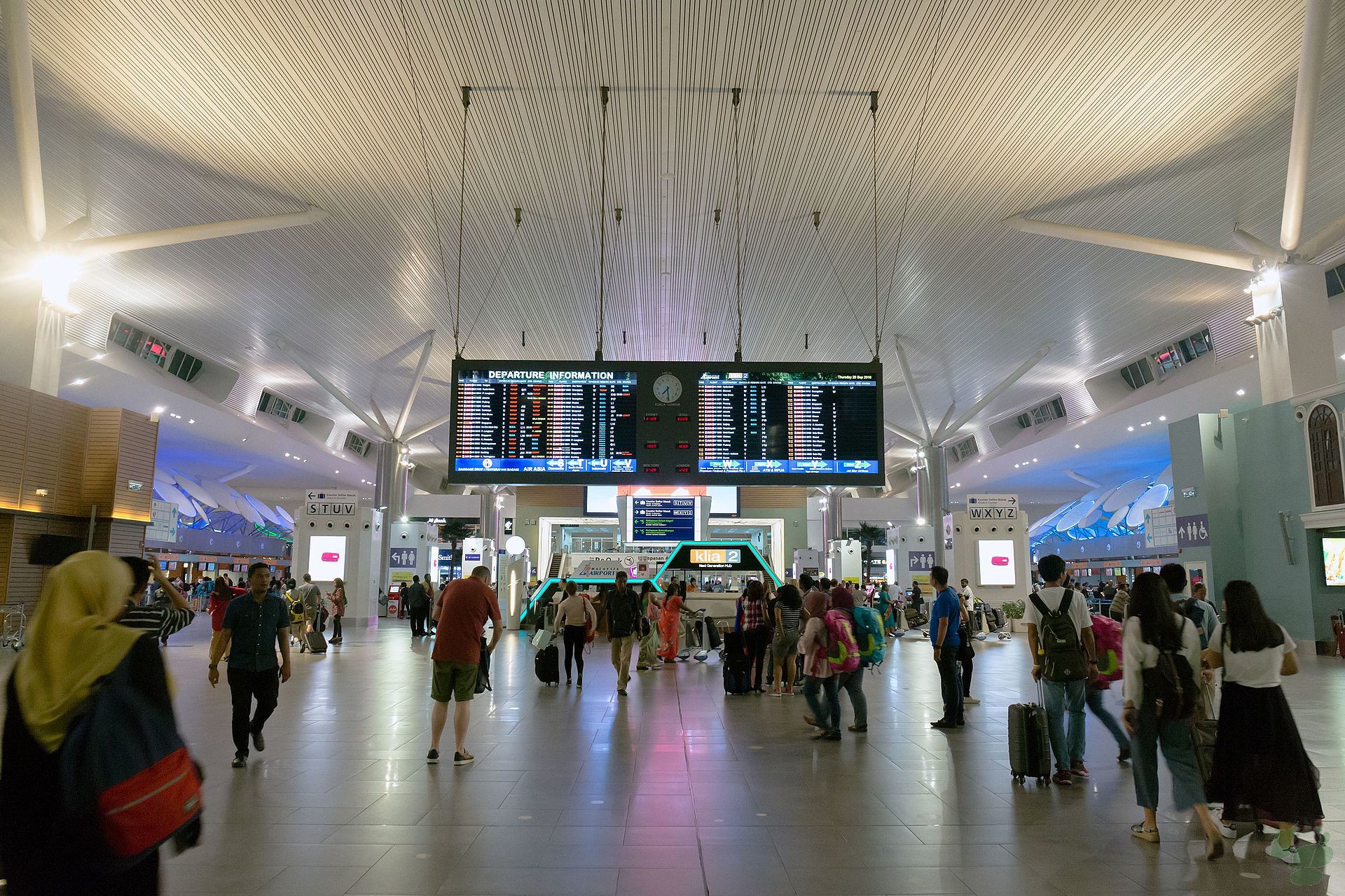 Kuala Lumpur International Airport. Аэропорт Куала Лумпур arrival Hall. KLIA Terminal 2. Терминал 2 в Куала Лумпуре.