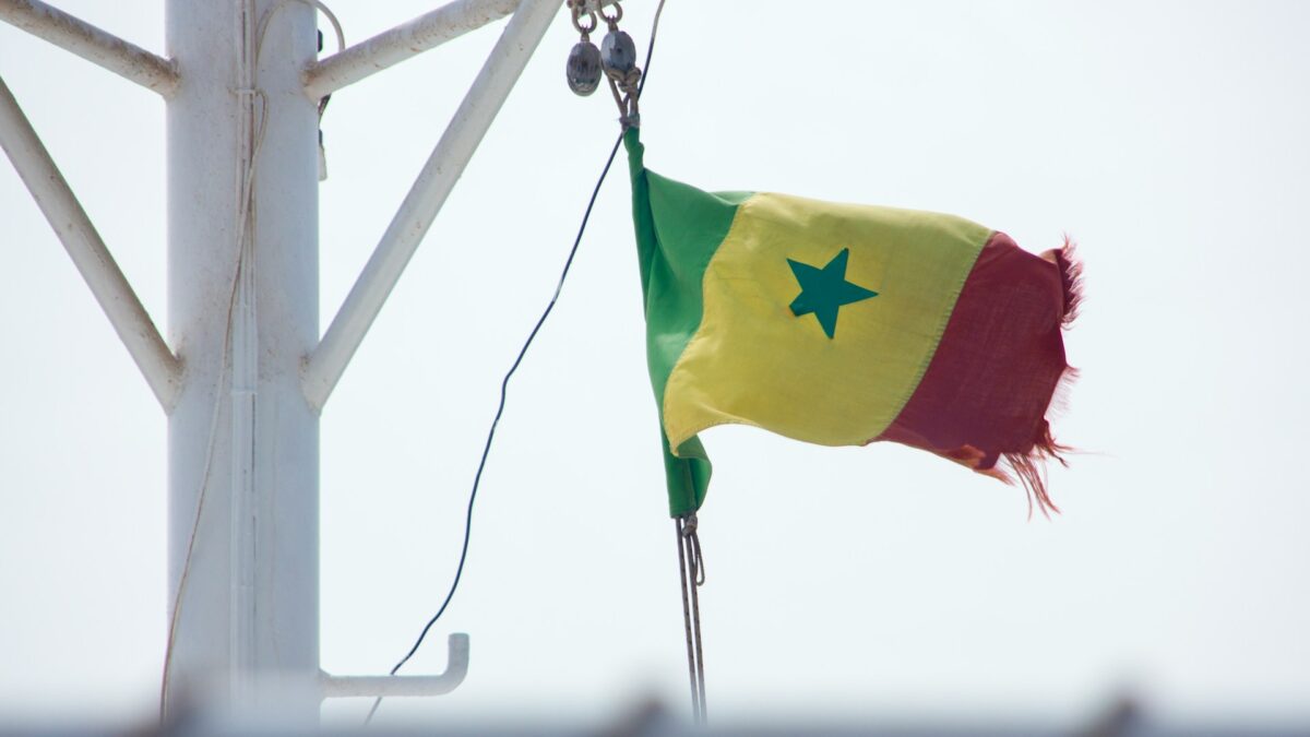 セネガル共和国 査証・出入国審査・通関情報